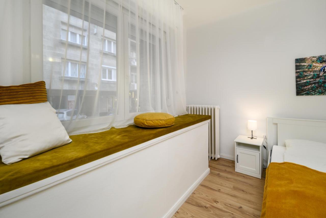 Stylish Spot By The River Danube Budapest Exterior foto